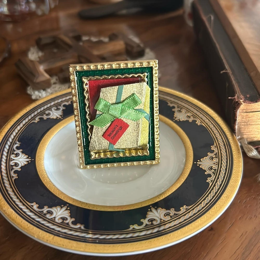 Vintage Framed Christmas Present Picture